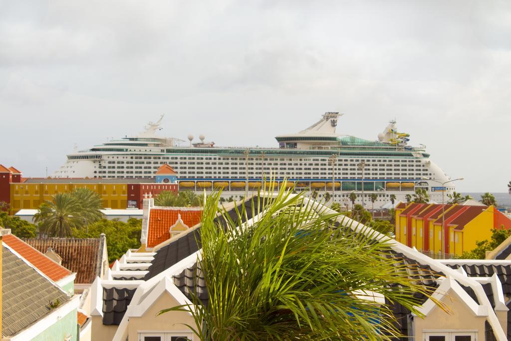 Curacao Suites Hotel Willemstad Esterno foto