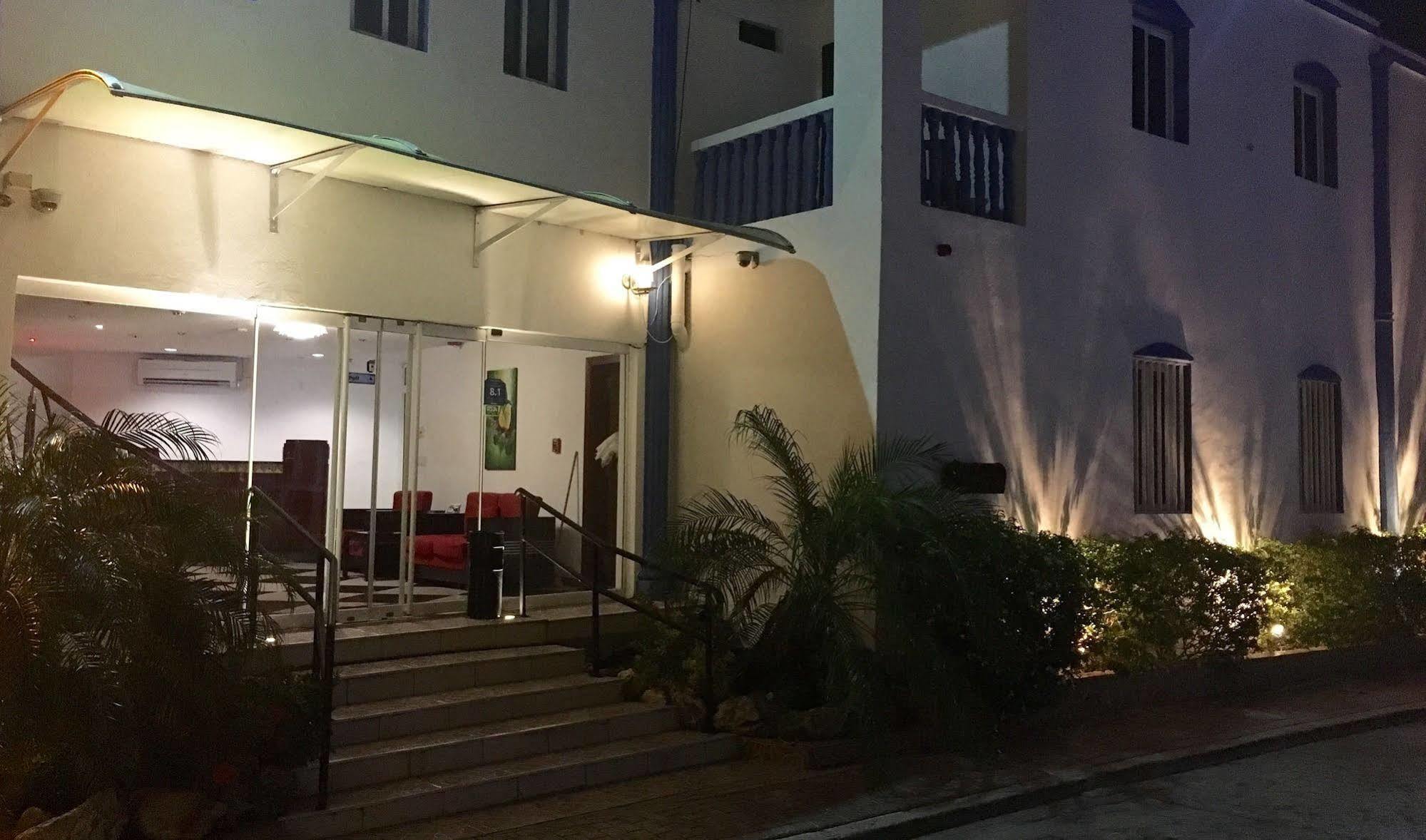 Curacao Suites Hotel Willemstad Esterno foto